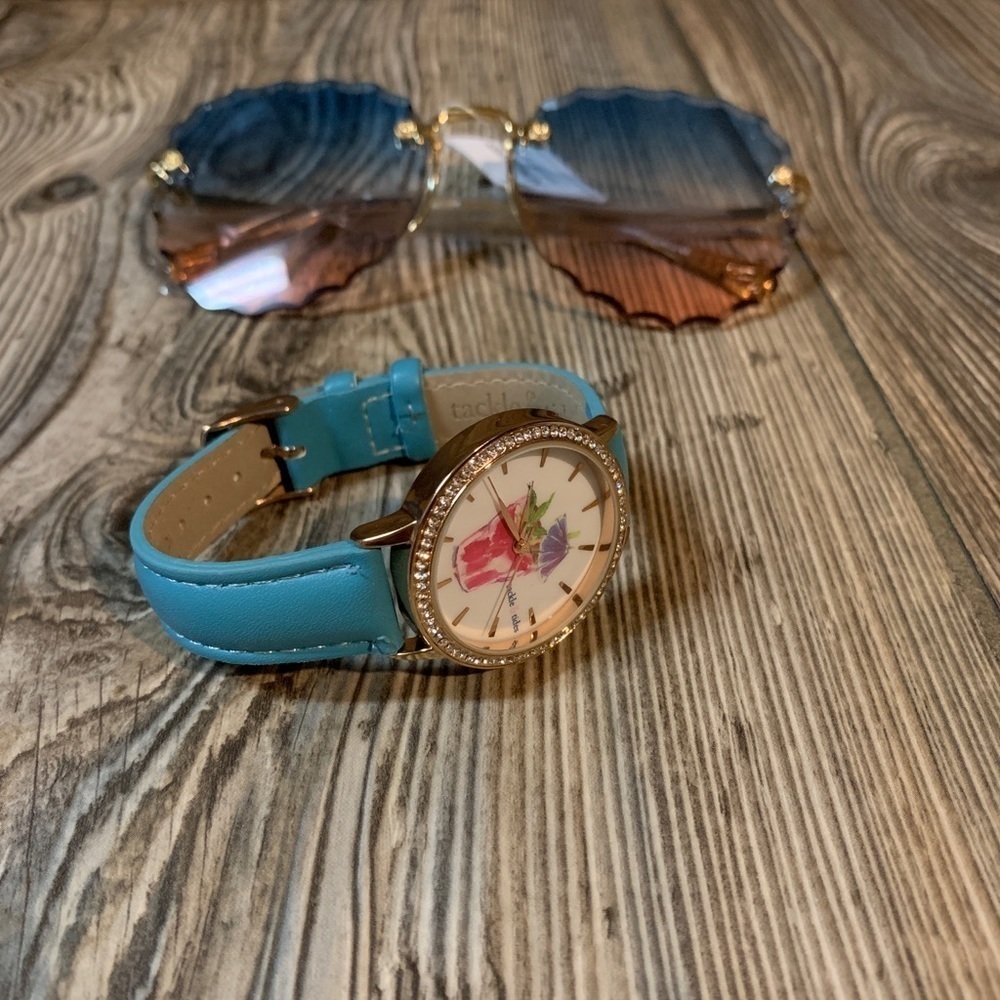 🍹 Watch - Picture 2 of 3